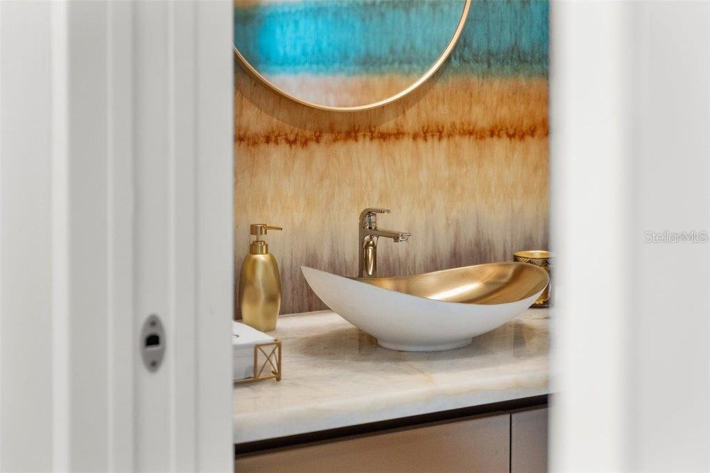 Image 26 of 55 For 111 Golden Gate Point 802ph