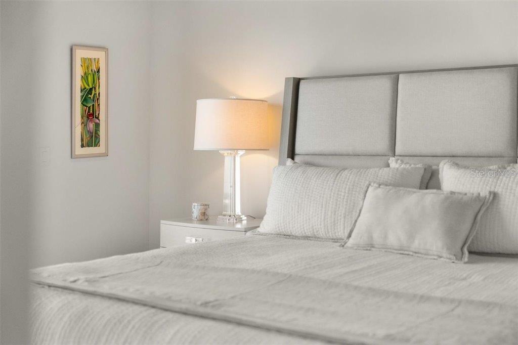 Image 37 of 55 For 111 Golden Gate Point 802ph