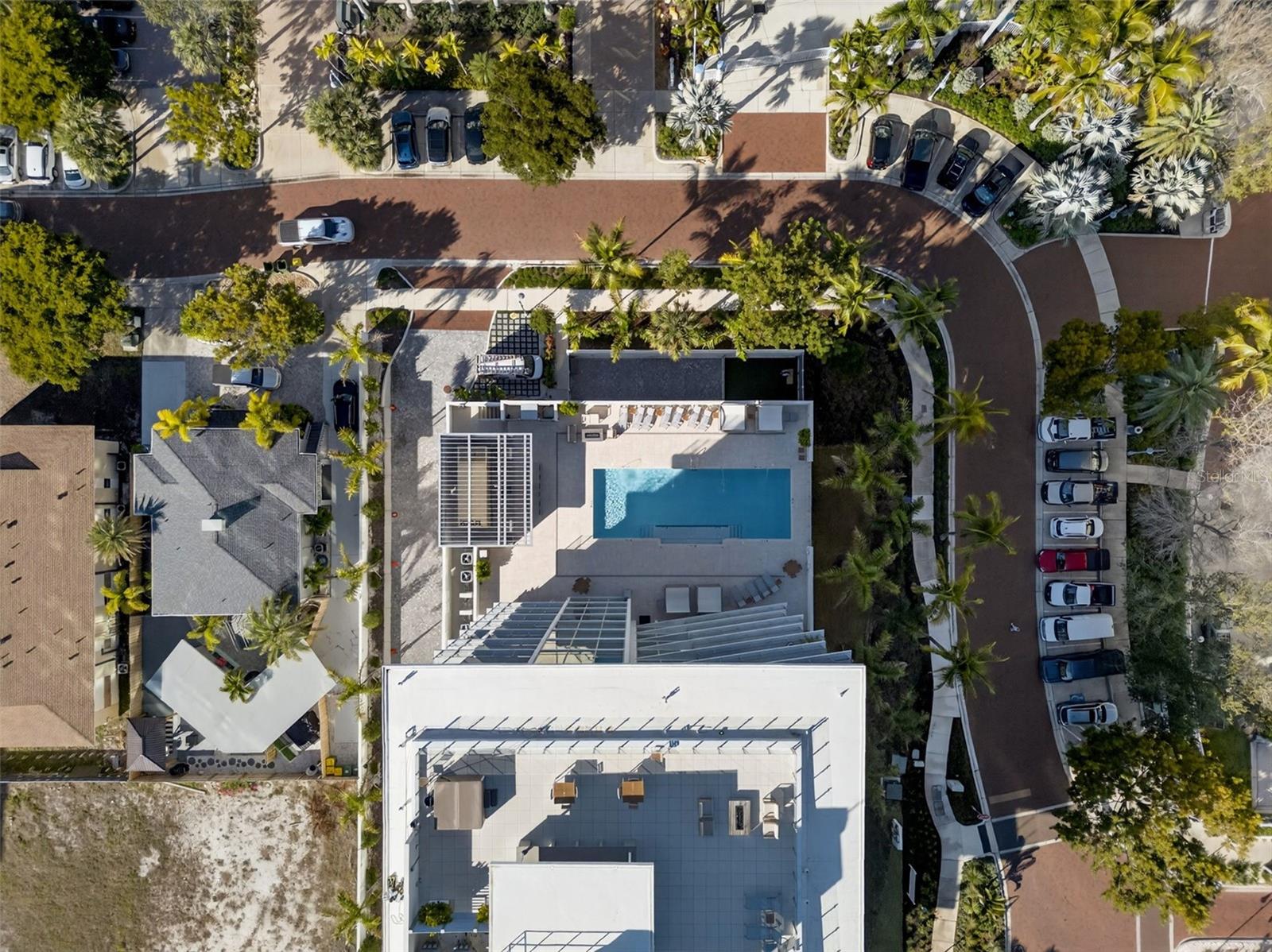 Image 40 of 55 For 111 Golden Gate Point 802ph