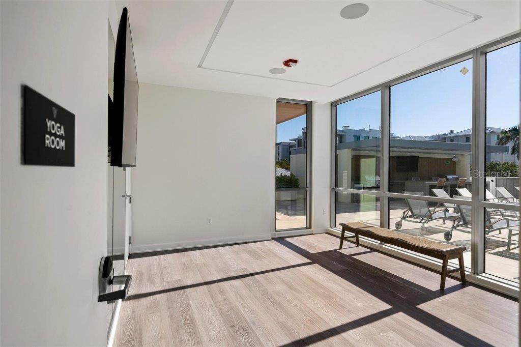 Image 46 of 55 For 111 Golden Gate Point 802ph