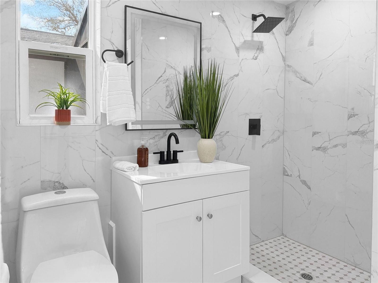 Image 24 of 38 For 5010 Lahaina Drive