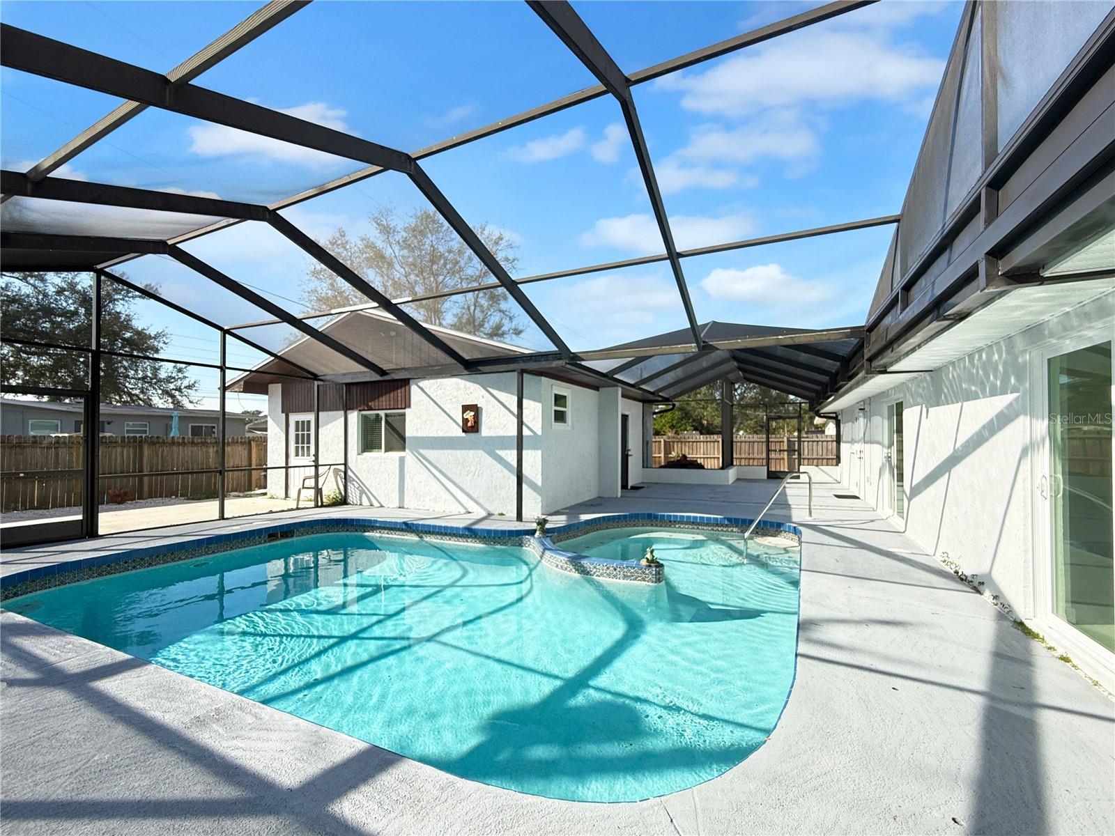 Image 34 of 38 For 5010 Lahaina Drive