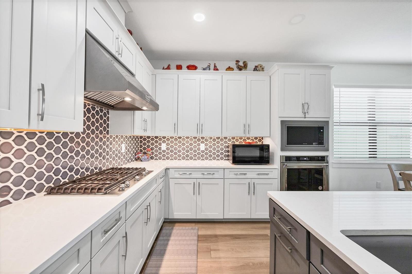 Image 11 of 69 For 18500 Midsummer Place