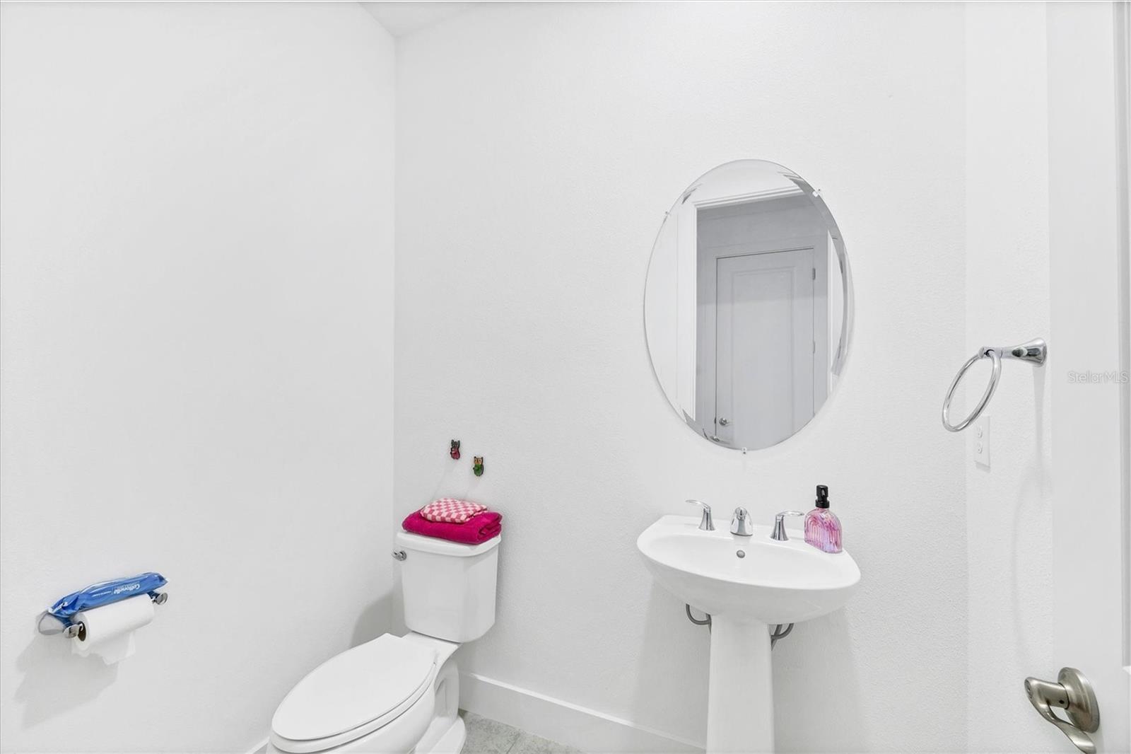 Image 25 of 69 For 18500 Midsummer Place