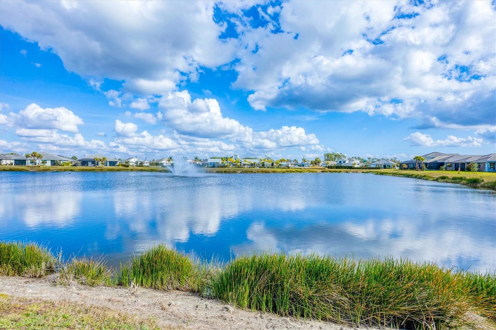 Image 33 of 69 For 18500 Midsummer Place