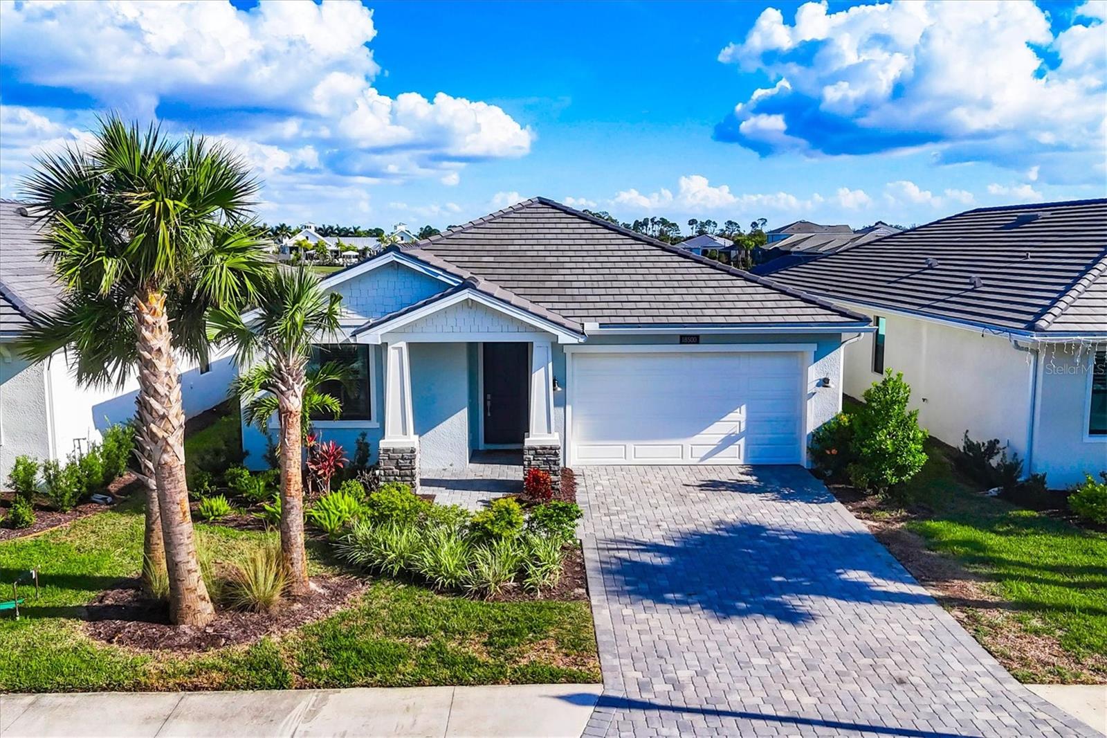 Image 42 of 69 For 18500 Midsummer Place