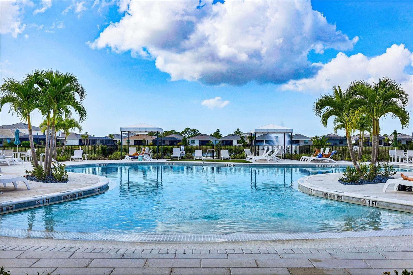 Image 66 of 69 For 18500 Midsummer Place