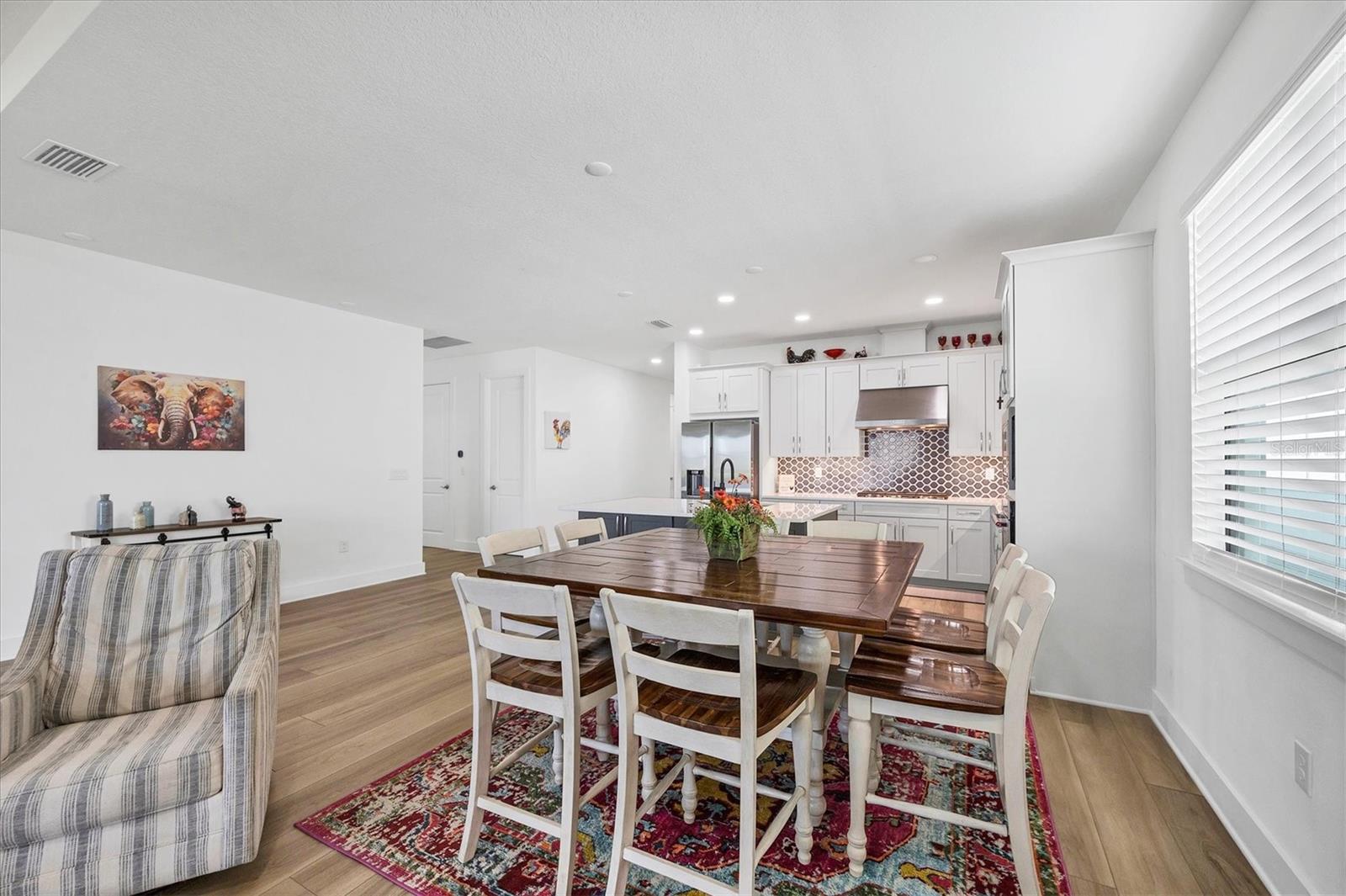 Image 8 of 69 For 18500 Midsummer Place