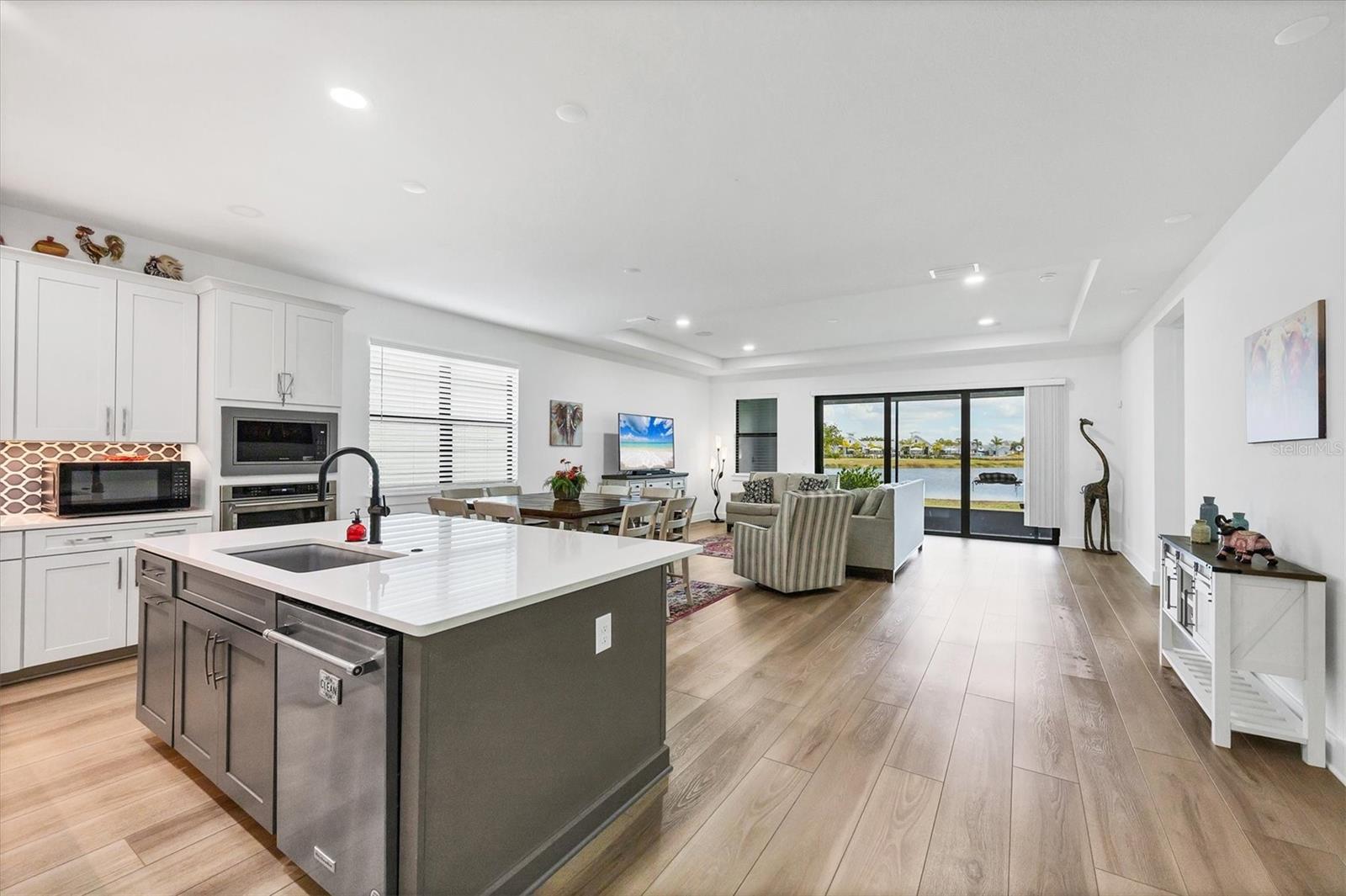 Image 9 of 69 For 18500 Midsummer Place