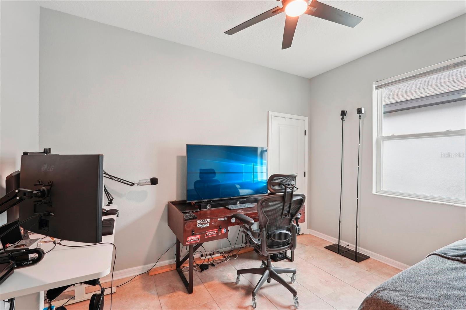 Image 17 of 30 For 14912 Sora Way