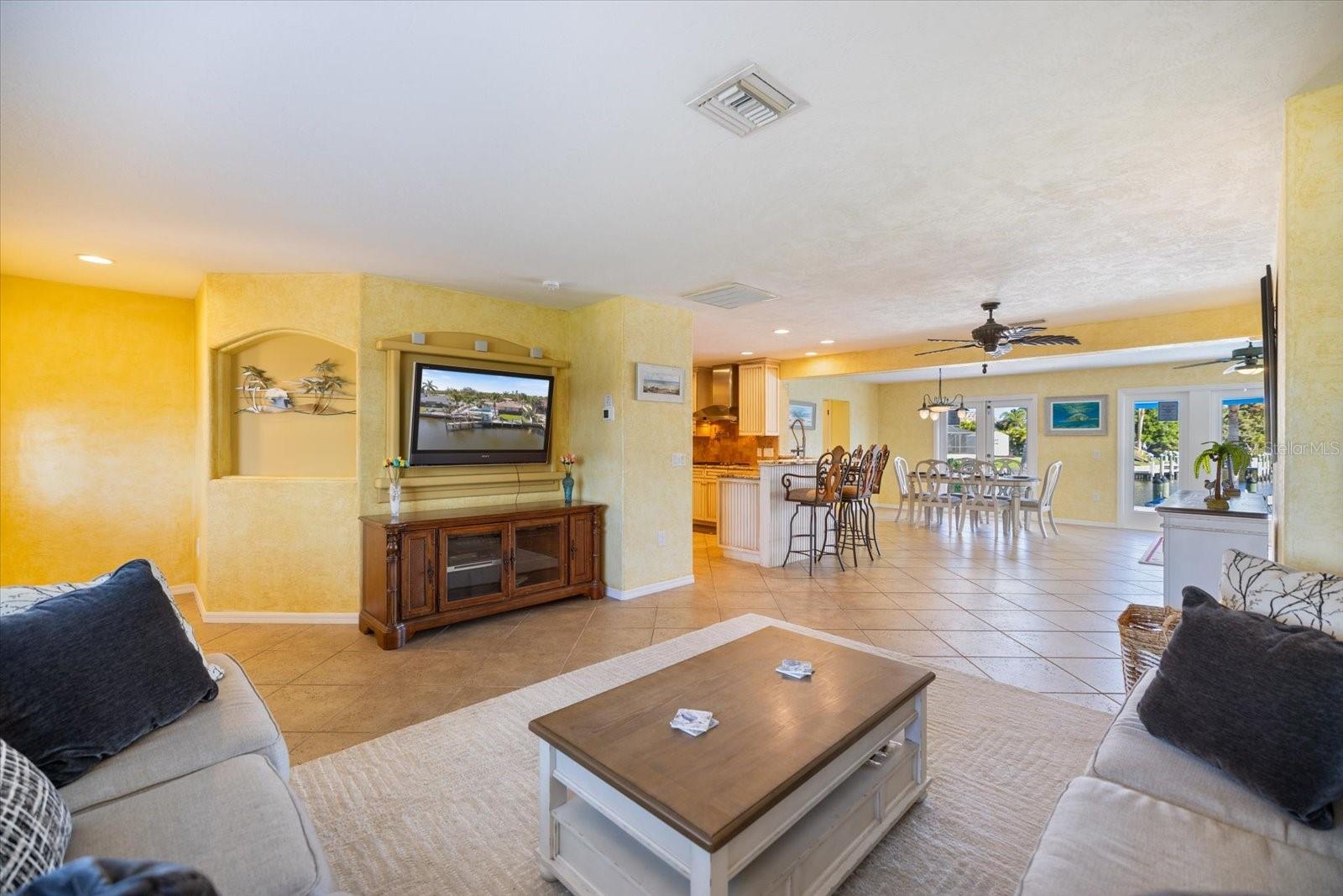 Image 13 of 72 For 5319 Bimini Drive