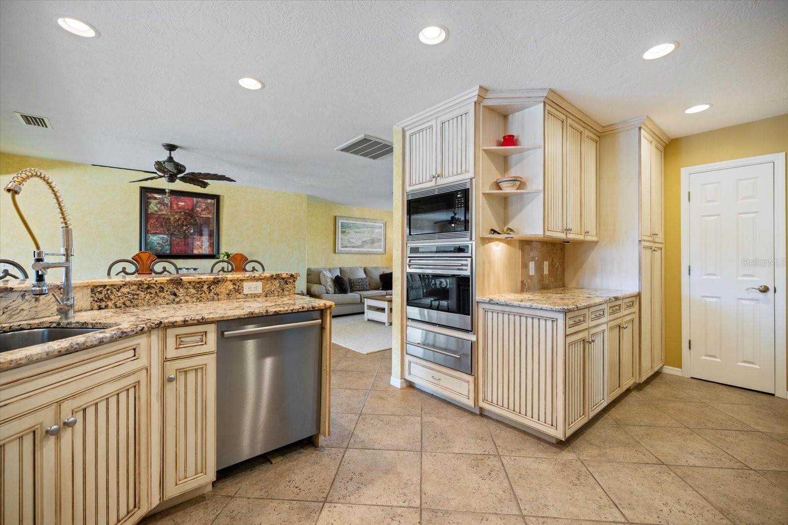 Image 15 of 72 For 5319 Bimini Drive