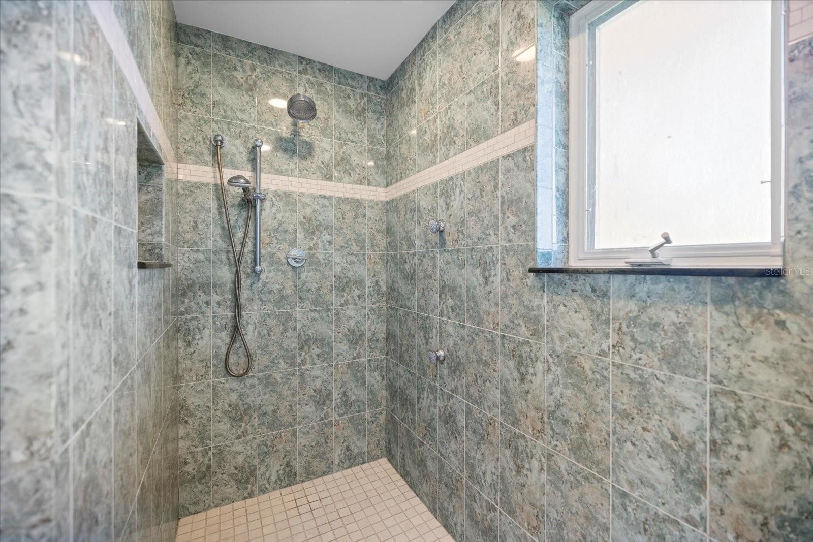 Image 32 of 72 For 5319 Bimini Drive