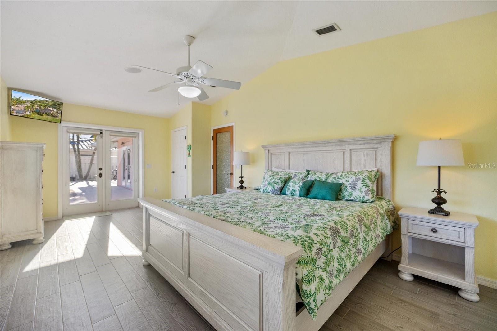 Image 38 of 72 For 5319 Bimini Drive