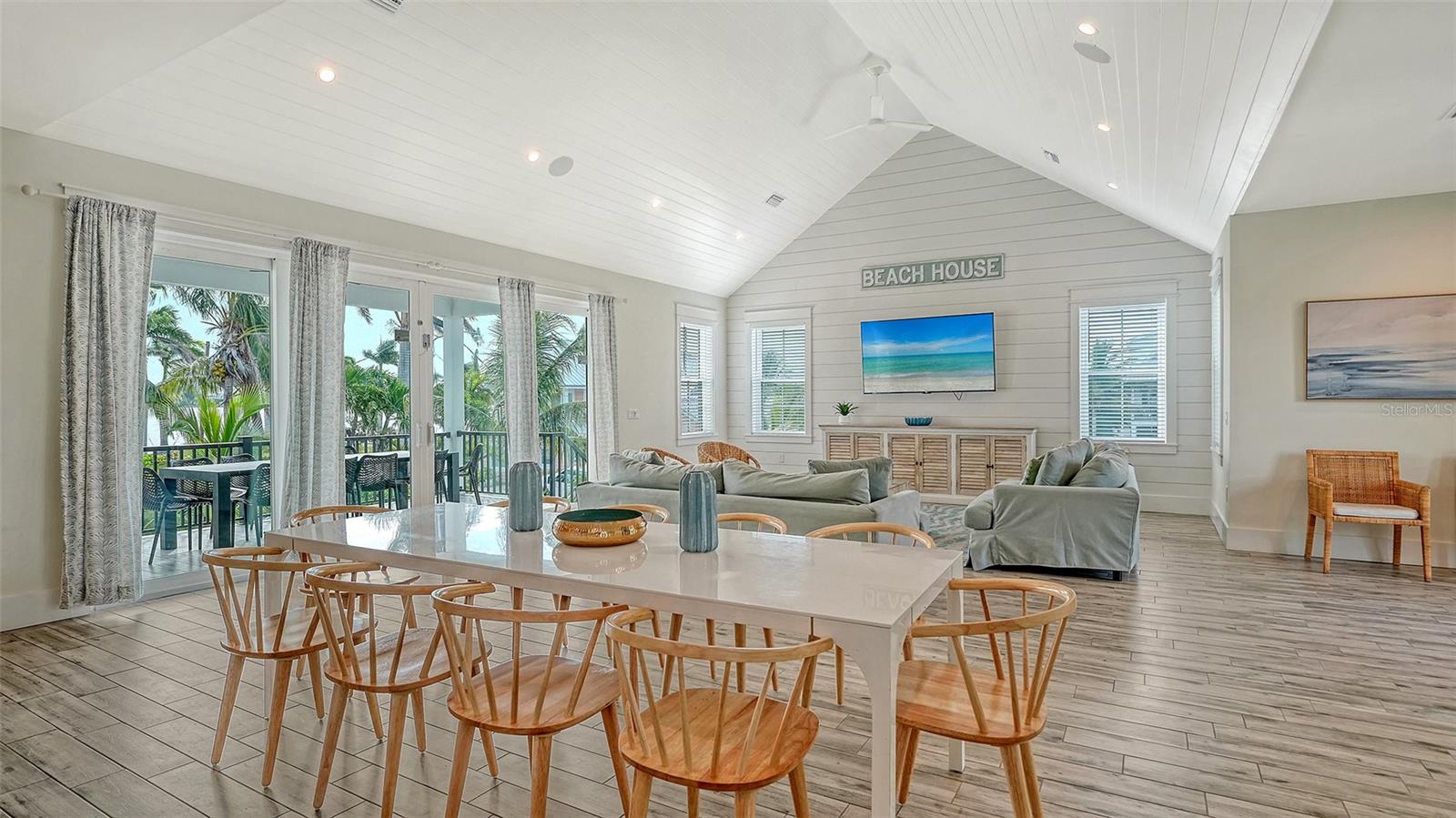 Image 18 of 99 For 2175 Avenue A