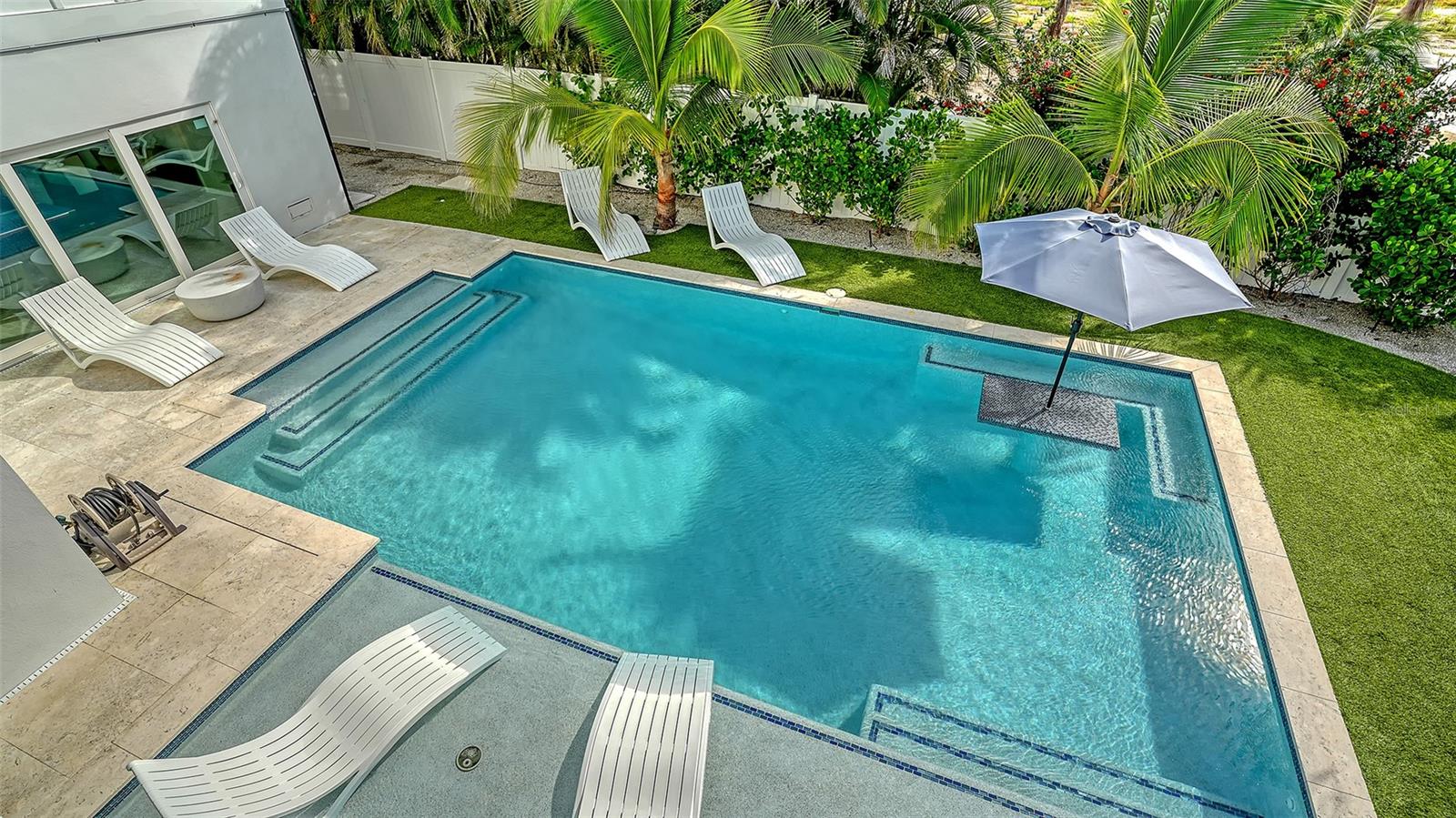 Image 23 of 99 For 2175 Avenue A