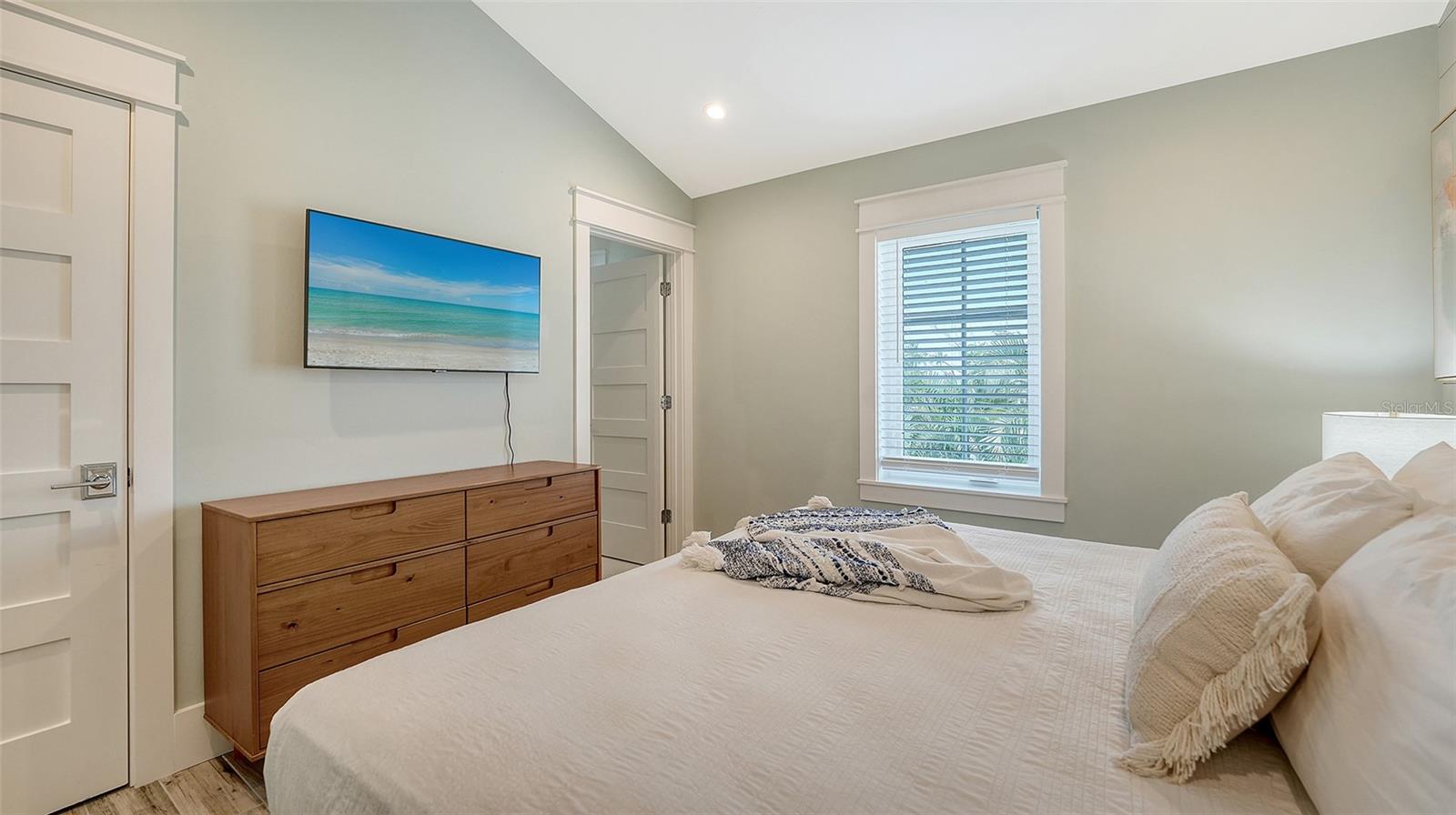 Image 54 of 99 For 2175 Avenue A