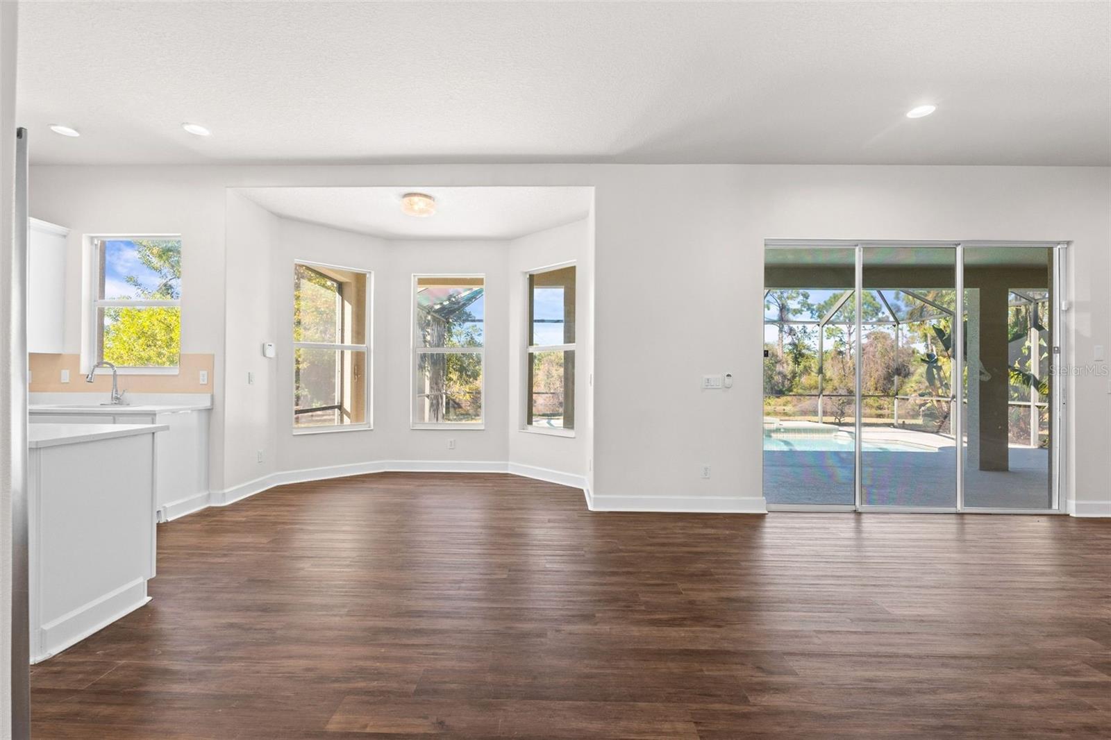 Image 18 of 65 For 851 Placid Lake Drive