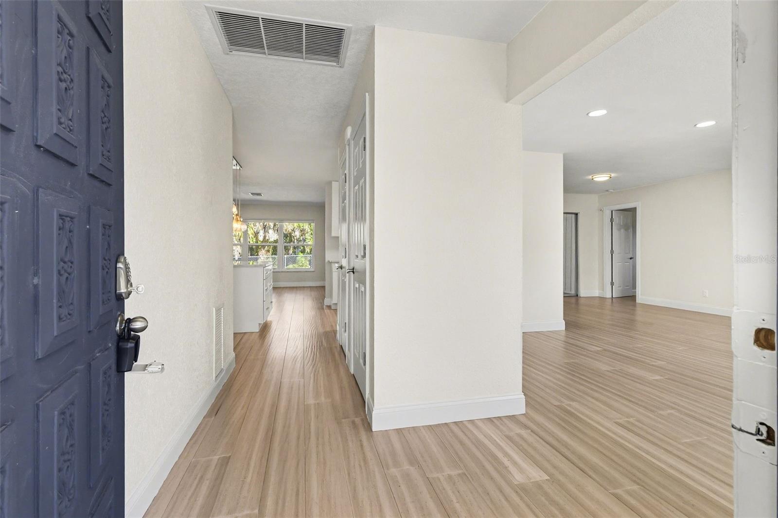 Image 10 of 76 For 790 Harvard Street