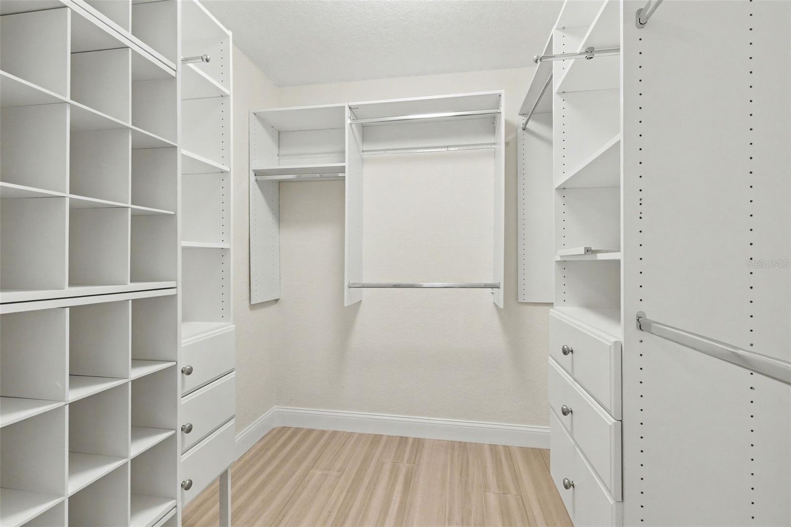 Image 21 of 76 For 790 Harvard Street