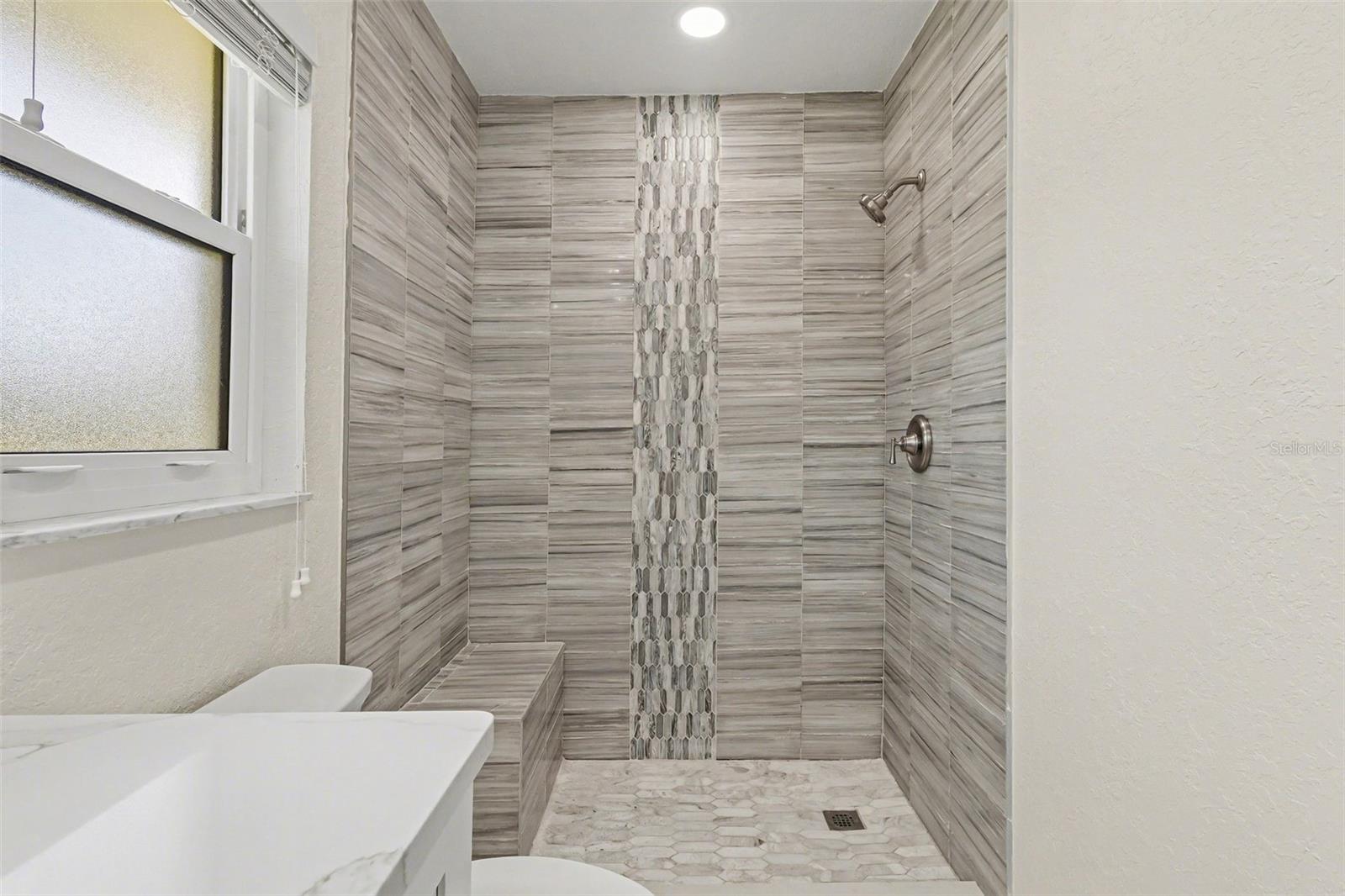 Image 23 of 76 For 790 Harvard Street