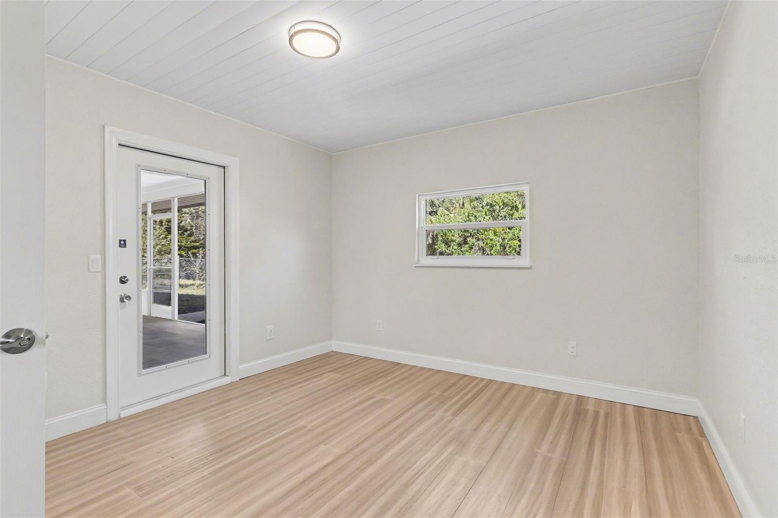 Image 25 of 76 For 790 Harvard Street