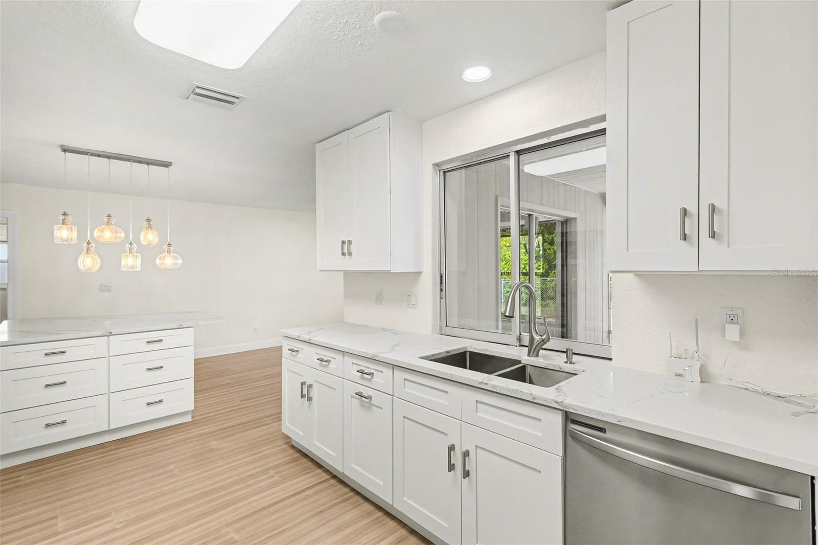 Image 30 of 76 For 790 Harvard Street