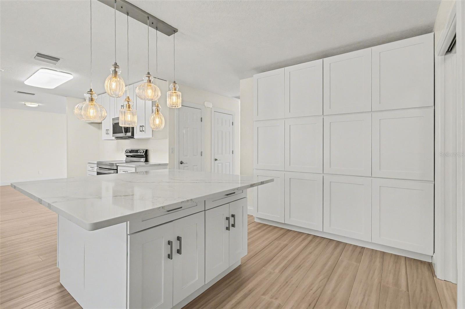 Image 34 of 76 For 790 Harvard Street