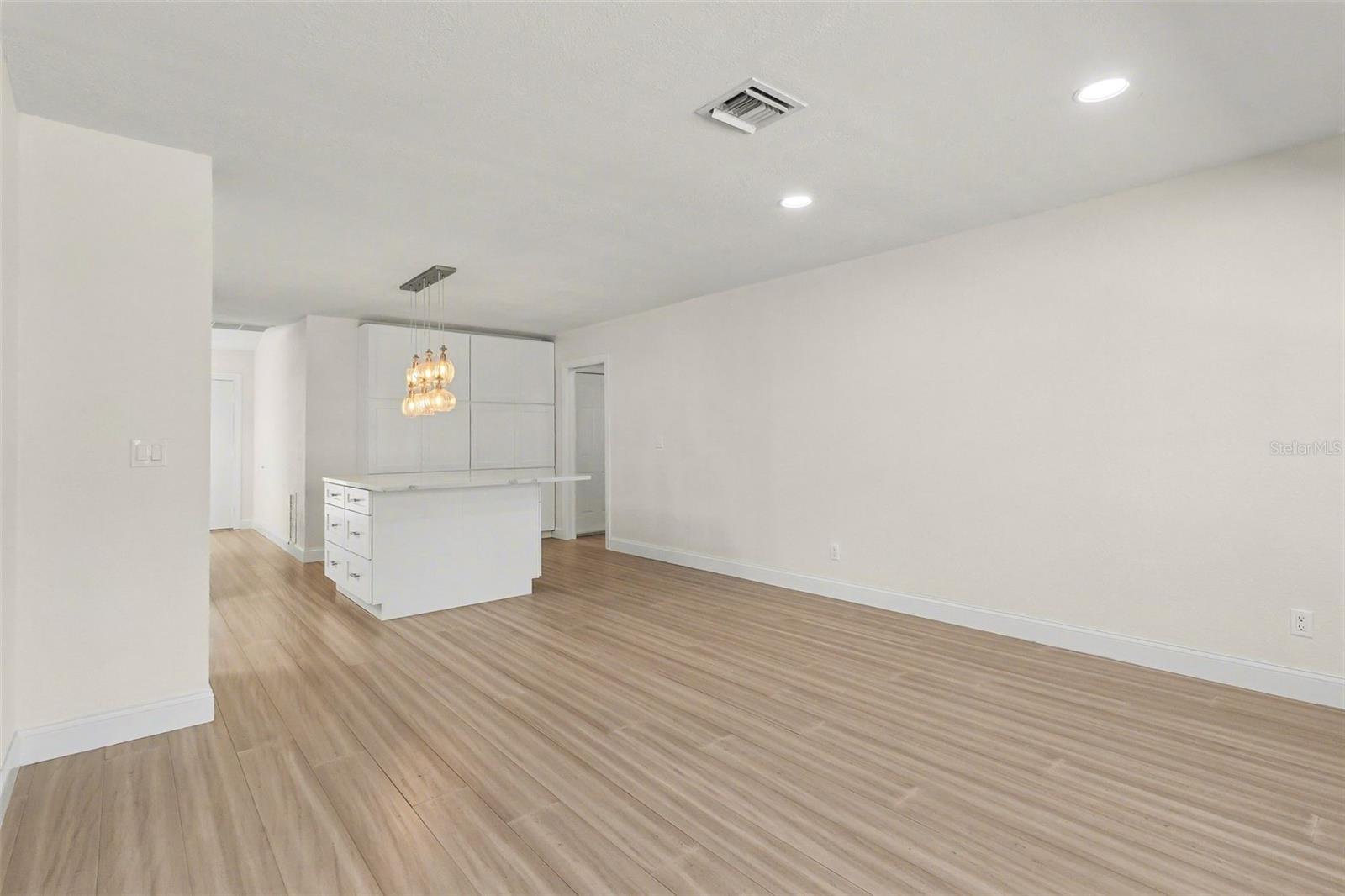 Image 37 of 76 For 790 Harvard Street