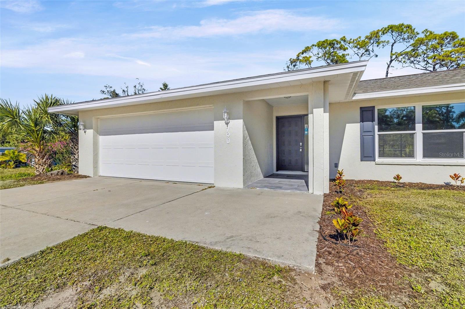 Image 9 of 76 For 790 Harvard Street