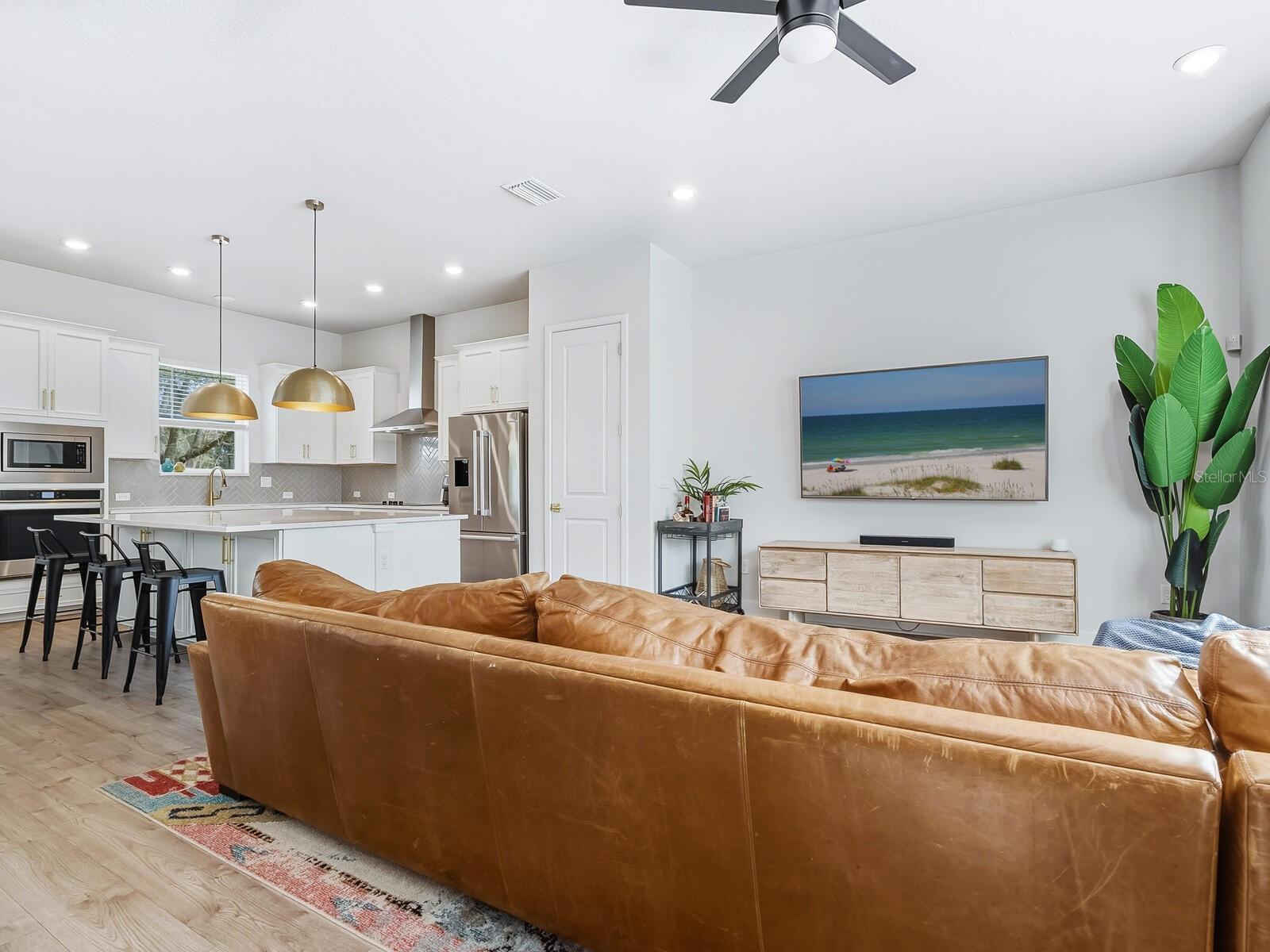 Image 4 of 45 For 451 Wingfield Drive