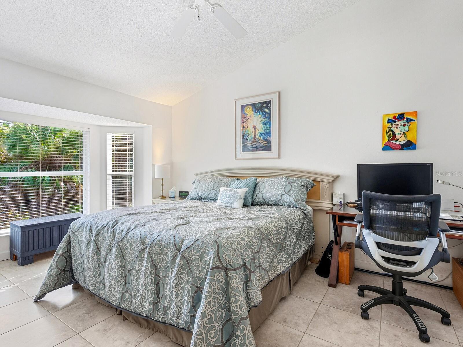 Image 19 of 33 For 4645 Tower Hill Lane 2522