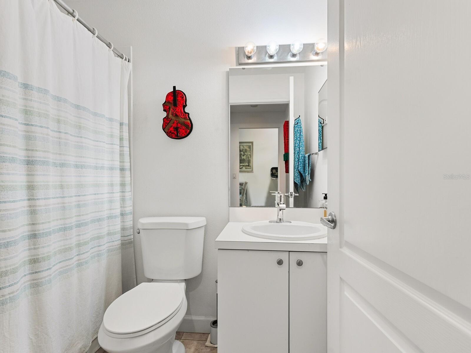 Image 22 of 33 For 4645 Tower Hill Lane 2522