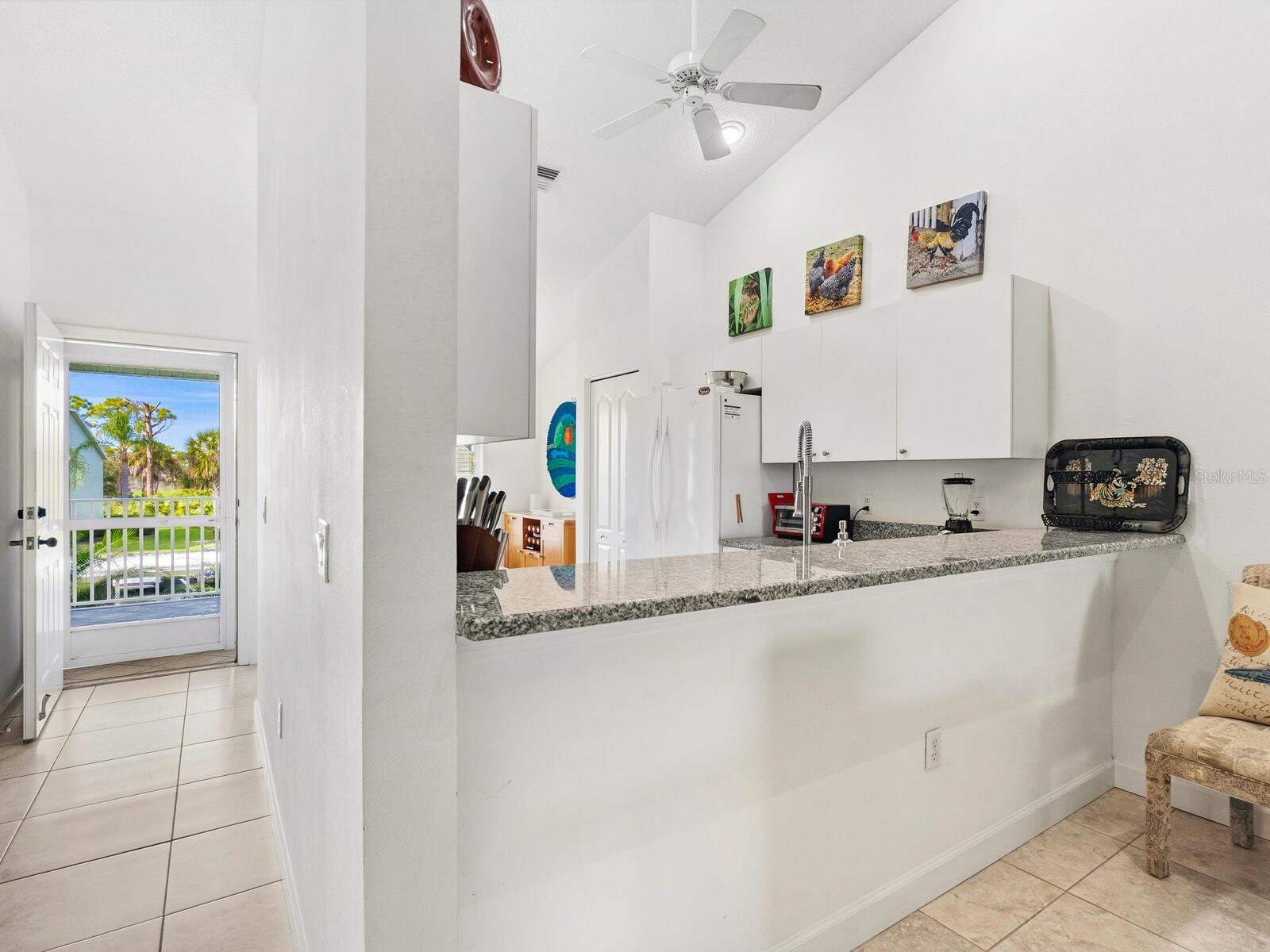 Image 4 of 33 For 4645 Tower Hill Lane 2522