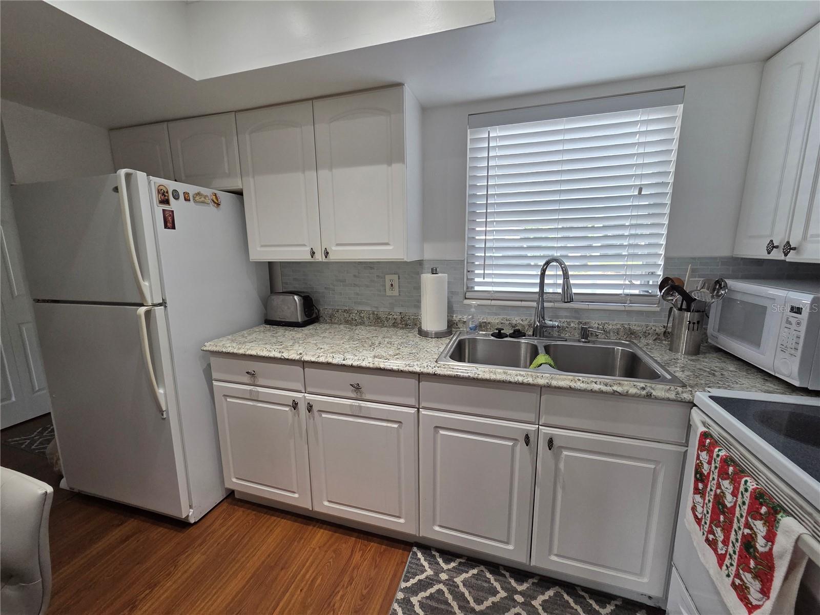 Image 14 of 31 For 6022 Lilli Way 6022