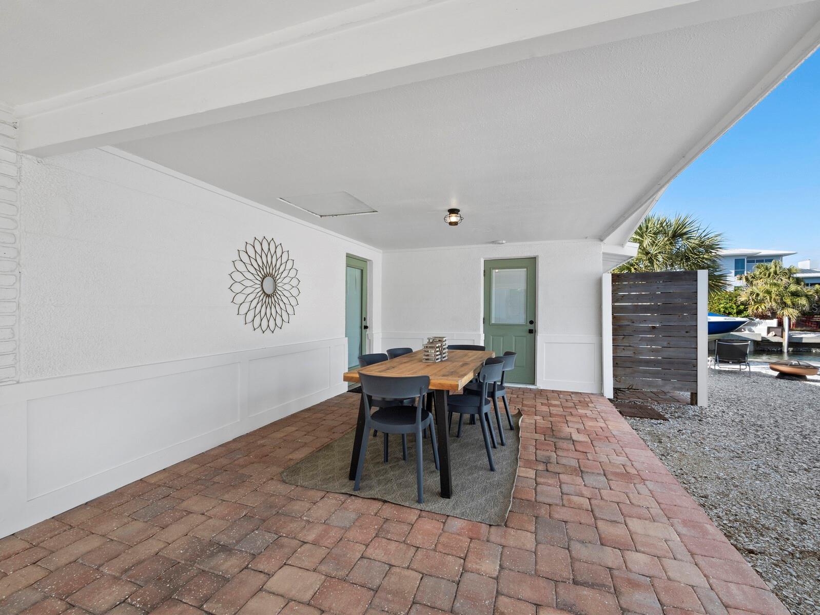 Image 27 of 43 For 691 Tarawitt Drive