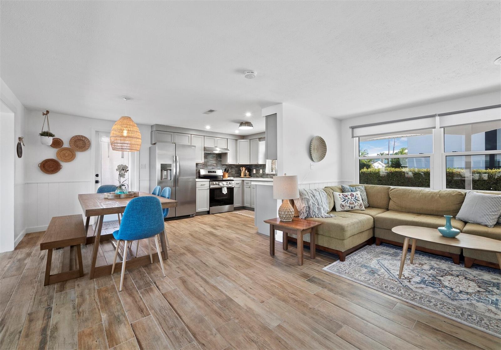 Image 9 of 43 For 691 Tarawitt Drive