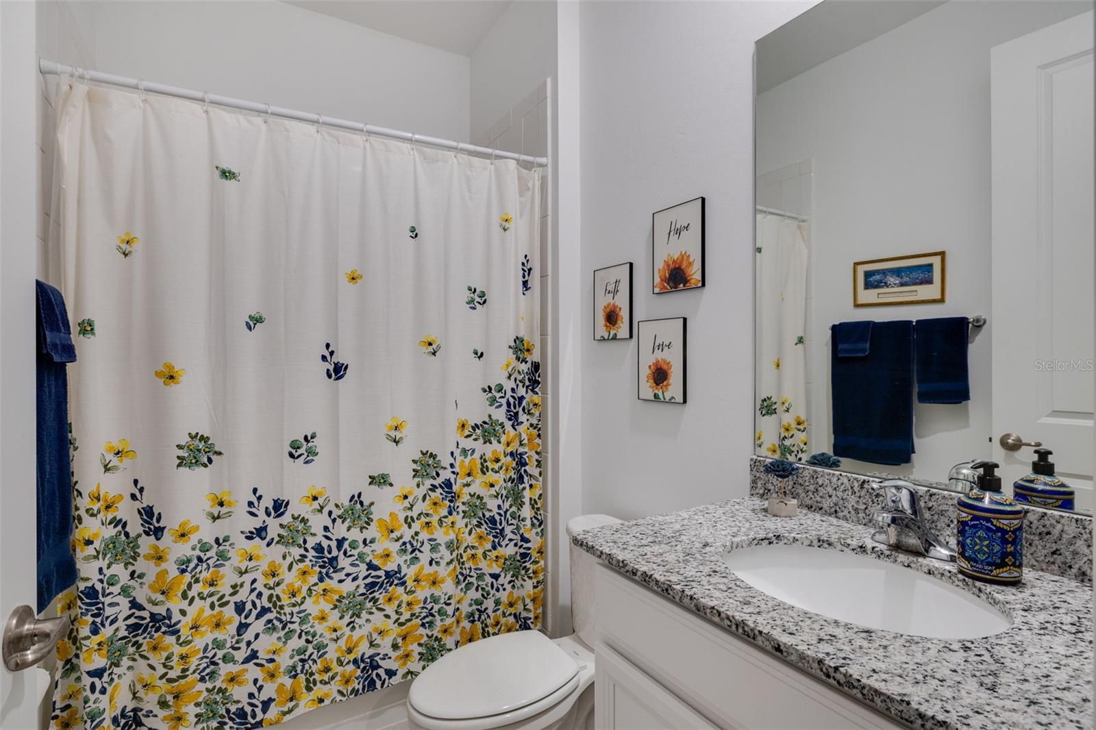 Image 16 of 46 For 43762 Longleaf Lane