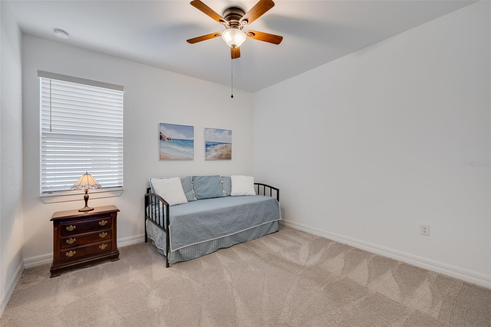 Image 20 of 46 For 43762 Longleaf Lane