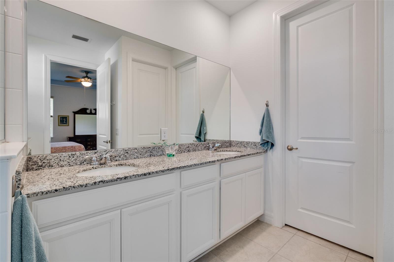 Image 24 of 46 For 43762 Longleaf Lane