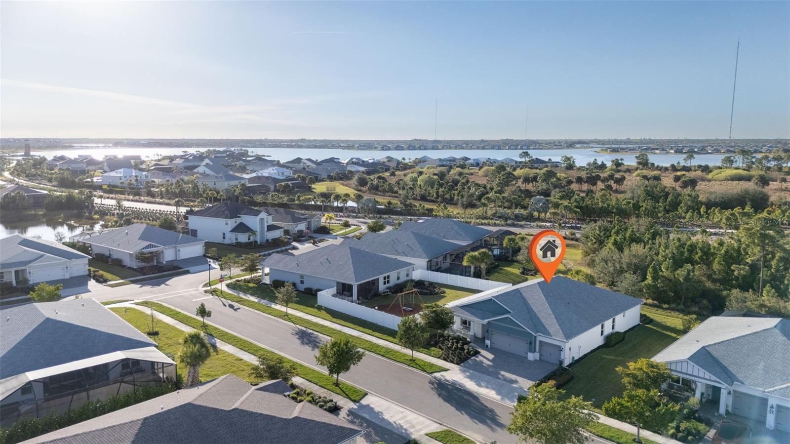 Image 26 of 46 For 43762 Longleaf Lane