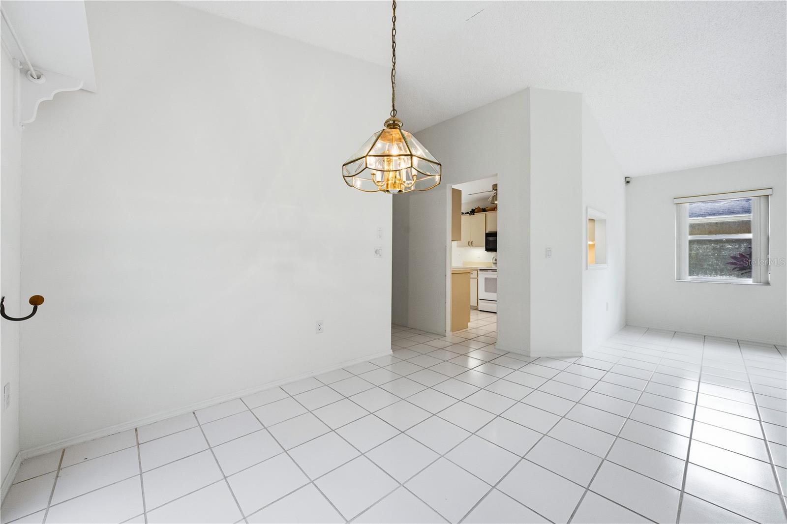 Image 12 of 53 For 396 Chartley Court