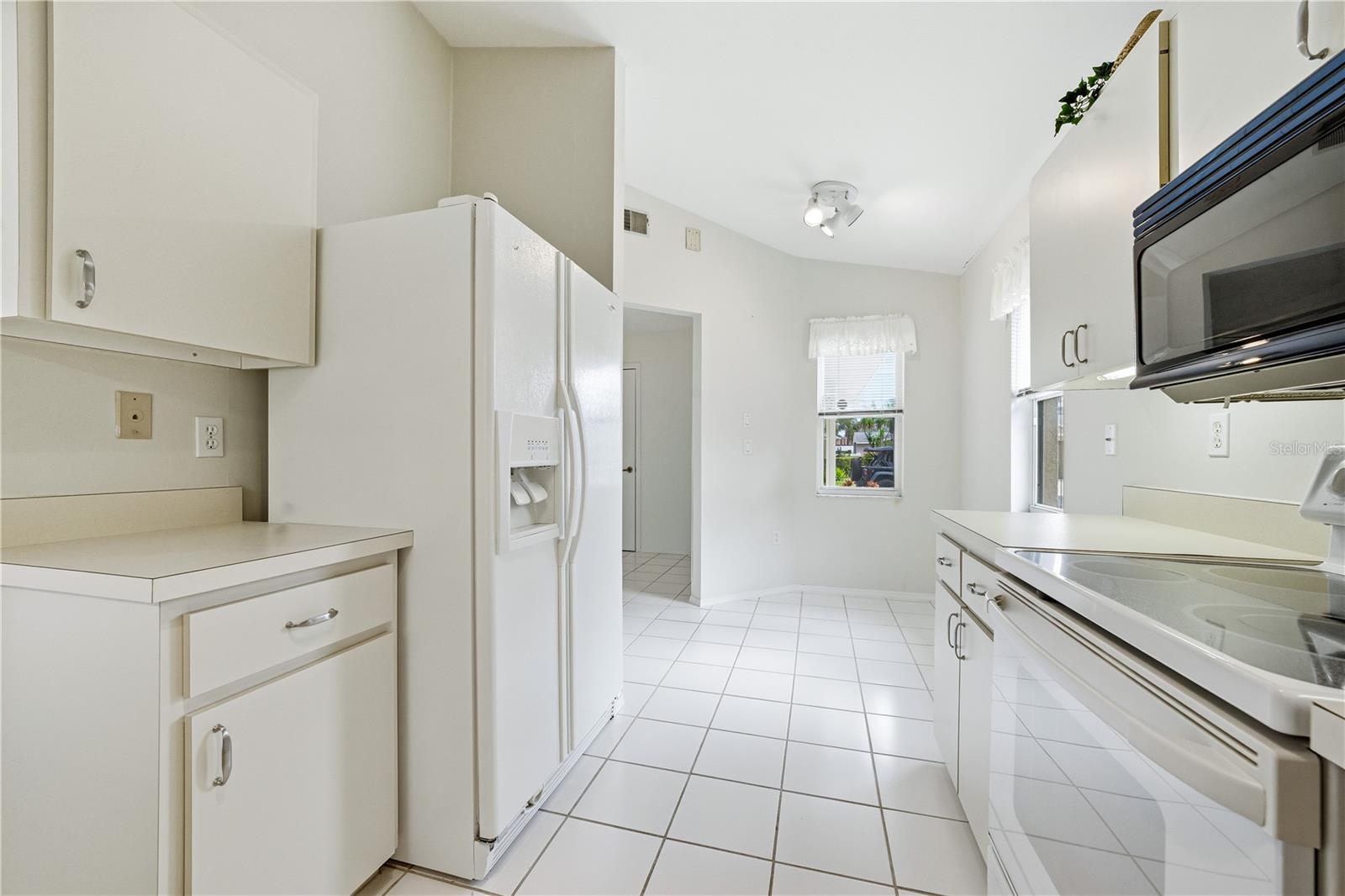 Image 24 of 53 For 396 Chartley Court