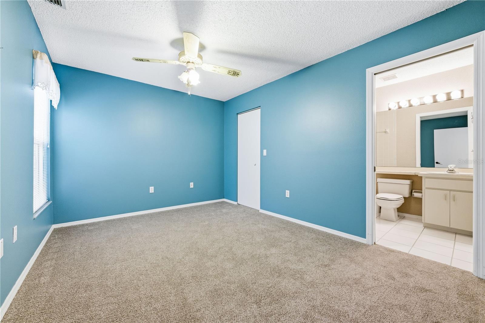 Image 31 of 53 For 396 Chartley Court