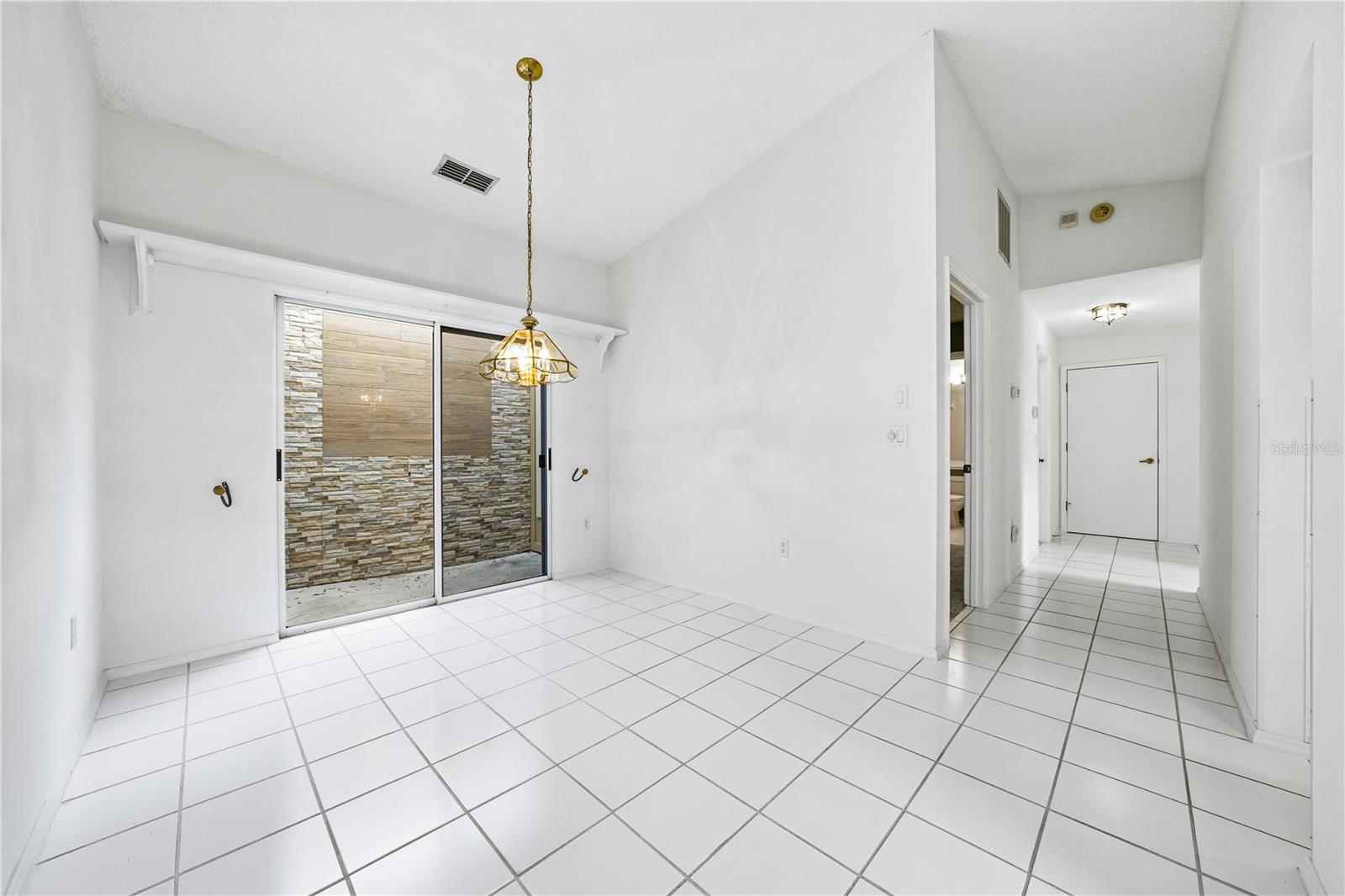 Image 9 of 53 For 396 Chartley Court