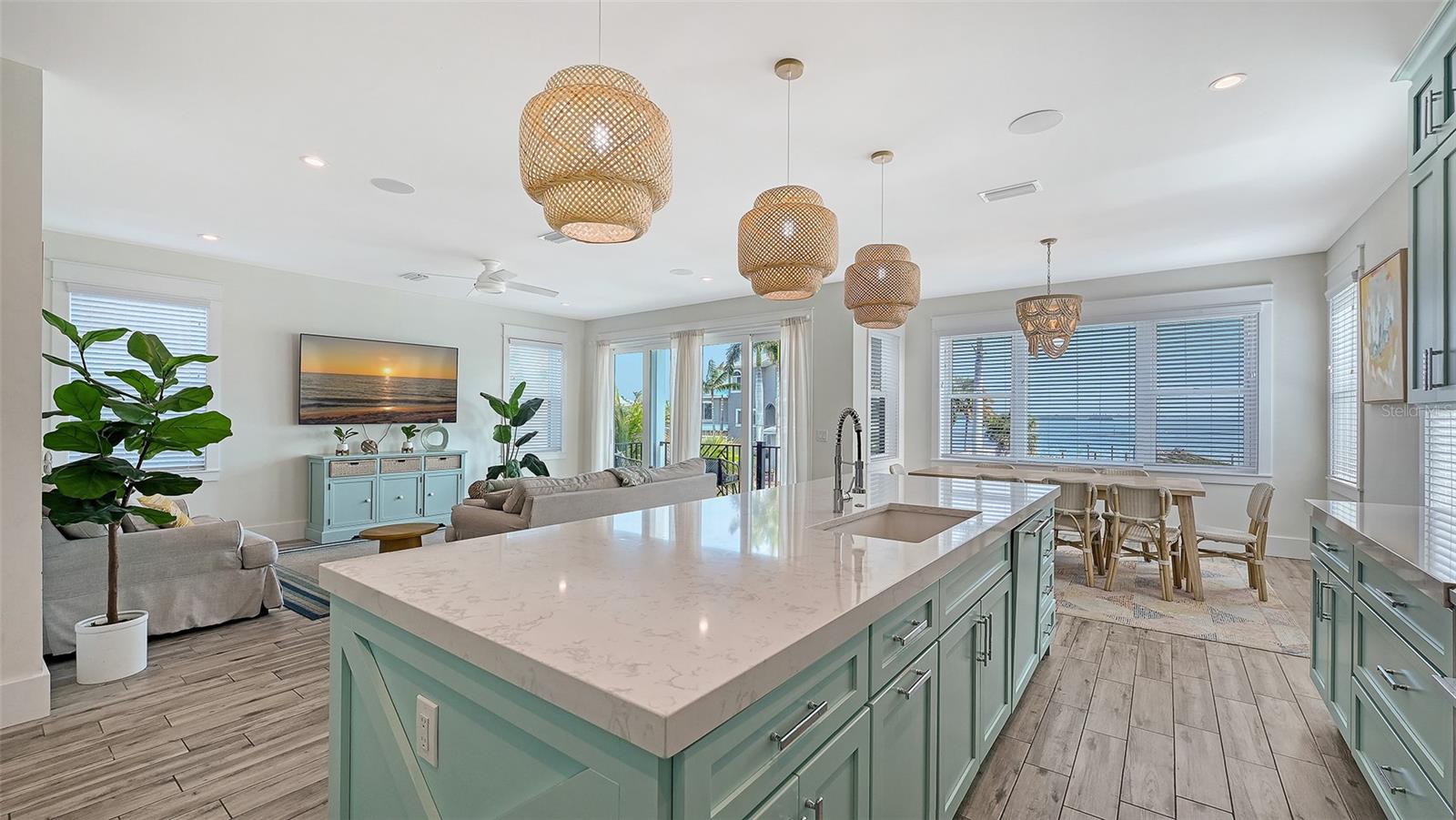 Image 21 of 99 For 2206 Avenue A