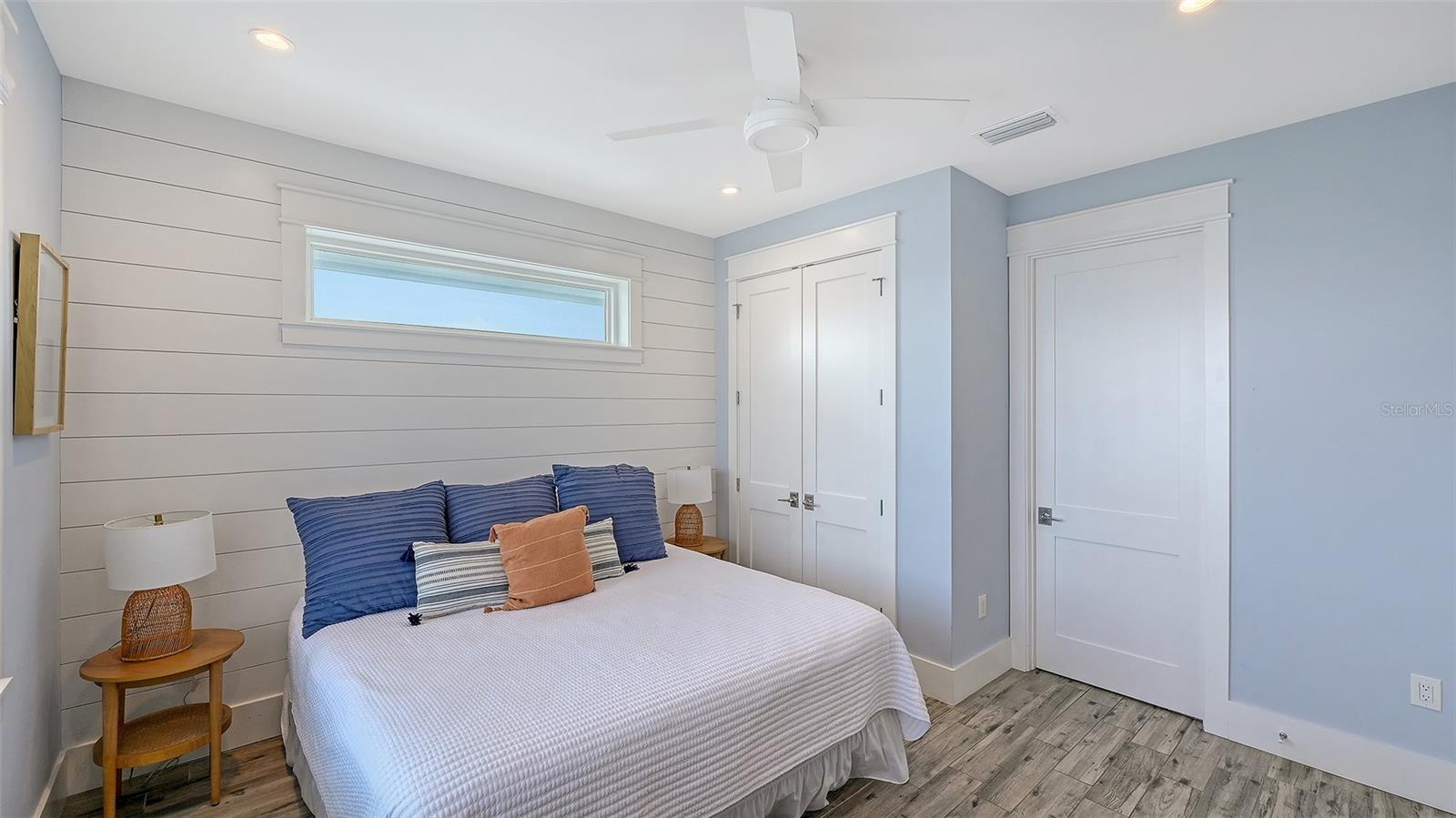 Image 33 of 99 For 2206 Avenue A