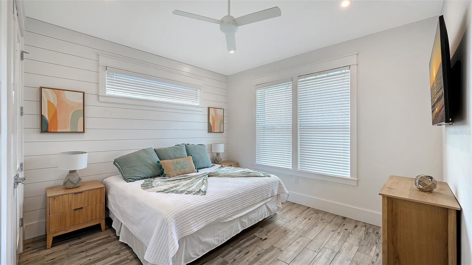 Image 41 of 99 For 2206 Avenue A