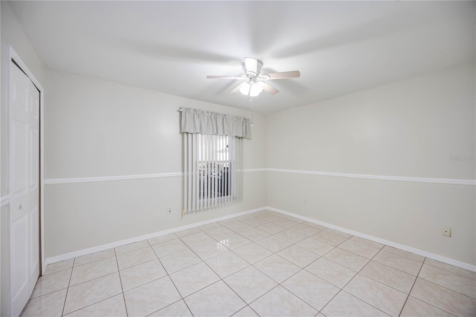 Image 18 of 27 For 925 4th Avenue