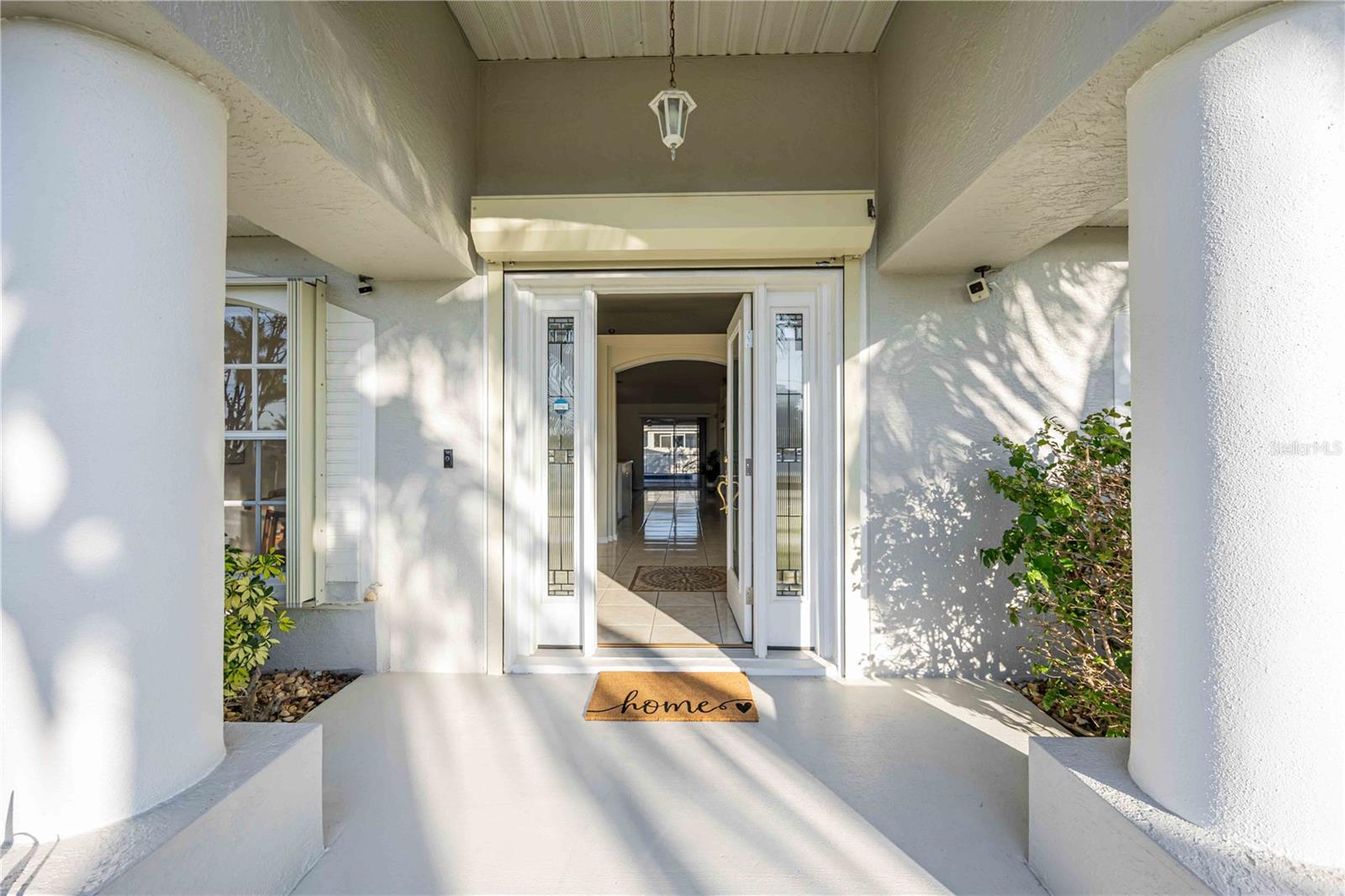 Image 2 of 27 For 925 4th Avenue